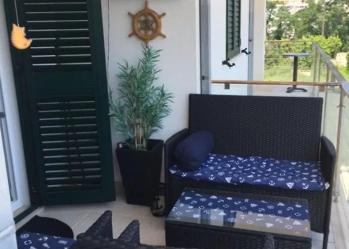 S&a Apartment *