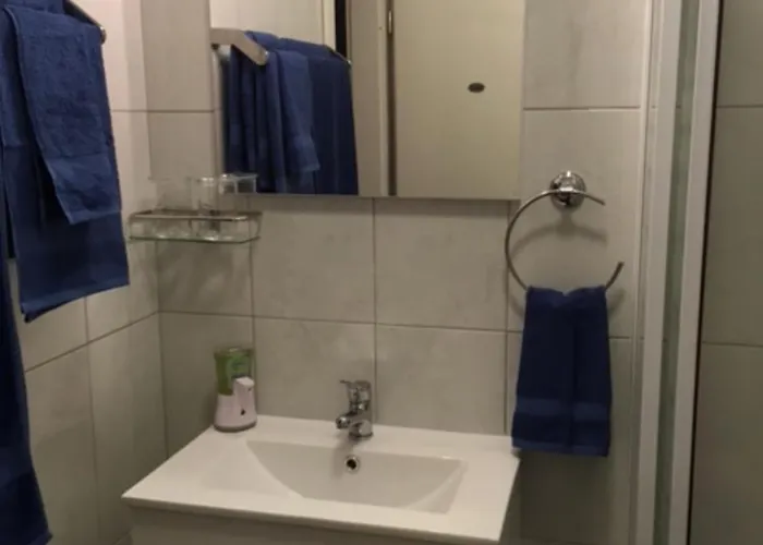 S&a Apartment *
